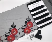 Набор с вышивкой на сетке черный/кр.цветы