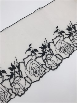 Вышивка на сетке бежевый/черные розы, ширина 19 см, неэластичная, левая сторона 2917