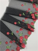 Вышивка на сетке, неэластичная, черный с вишнями, ширина 20 см 2881